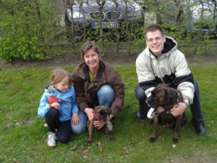 Heike und Tabea mit Alina, Sören und Alea.